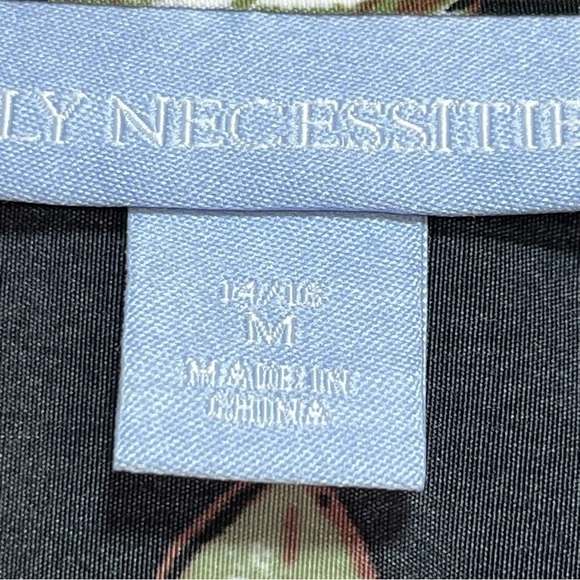 ONLY NECESSITIES Blouse Womens Medium 14/16 Floral Short Sleeve Button Up Top - Picture 6 of 15